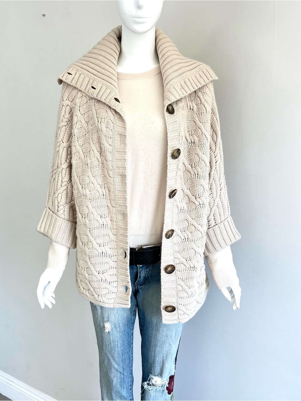 NWT ANN TAYLOR Beige Chunky Cable-knit Button Cardigan 3/4” Sleeves Sz L - Picture 8 of 12